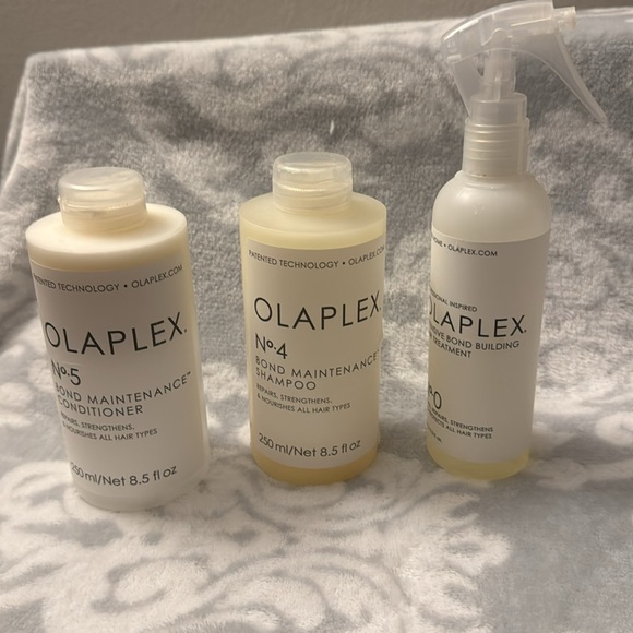 Olaplex Volumizing Blow Dry Mist and No.4 Shampoo Set - Picture 6 of 6